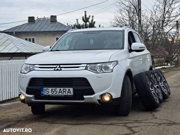 Mitsubishi Outlander 2.2 Litre DI-D AWD Intense Aut. - 1