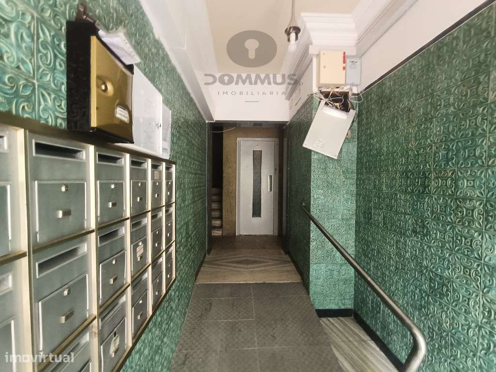 Apartamento T2 Totalmente Remodelado no Cacém-21