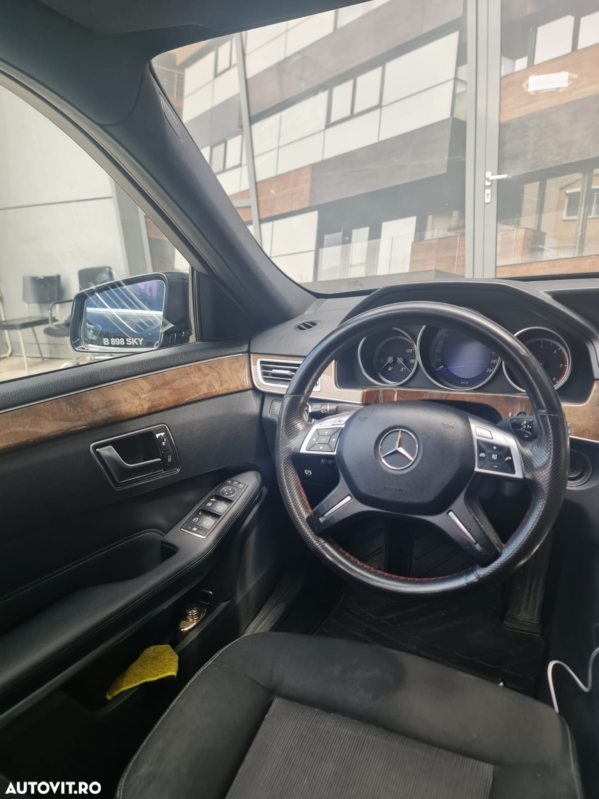 Mercedes-Benz E 200 CDI DPF BlueEFFICIENCY Automatik Elegance - 5