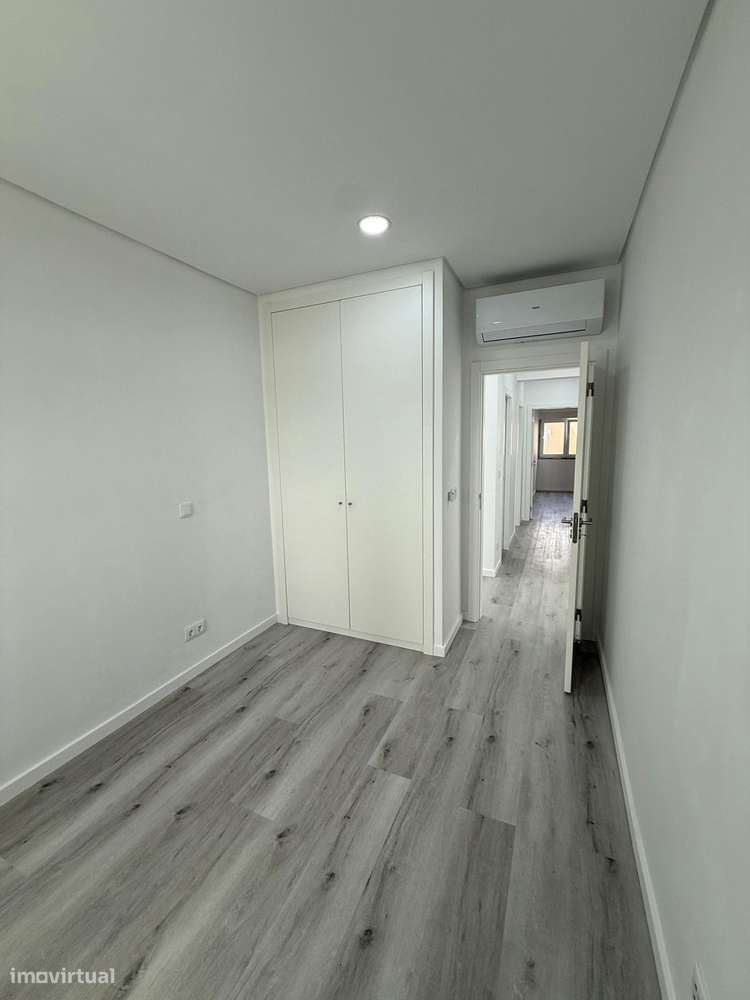 T3 Totalmente Remodelado com Vista Rio – Póvoa de Santa Iria - Grande imagem: 5/15