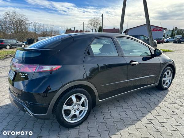 Honda Civic 1.4 i-VTEC Elegance - 8