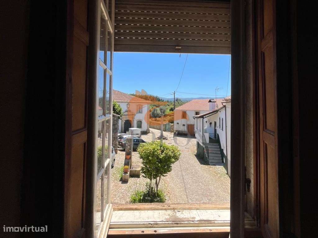 Moradia com 4 quartos e jardim em Lourosa, Oliveira do Hospital-22