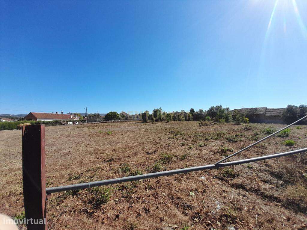 VENDA DE TERRENO URBANO EM BOA LOCALIZAÇÃO-7