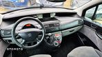 Peugeot 807 140 Platinum - 31