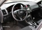 Honda Accord 2.0 Sport - 11