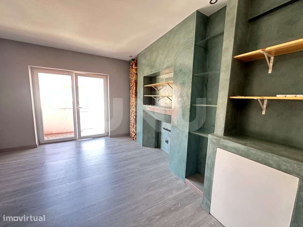 Apartamento T3 - Junto à Rotunda Europa-14