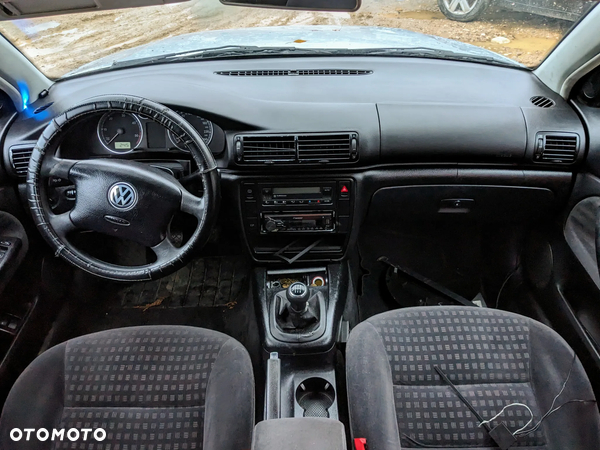 Volkswagen Passat 1.9 TDI 2001 na części - 9