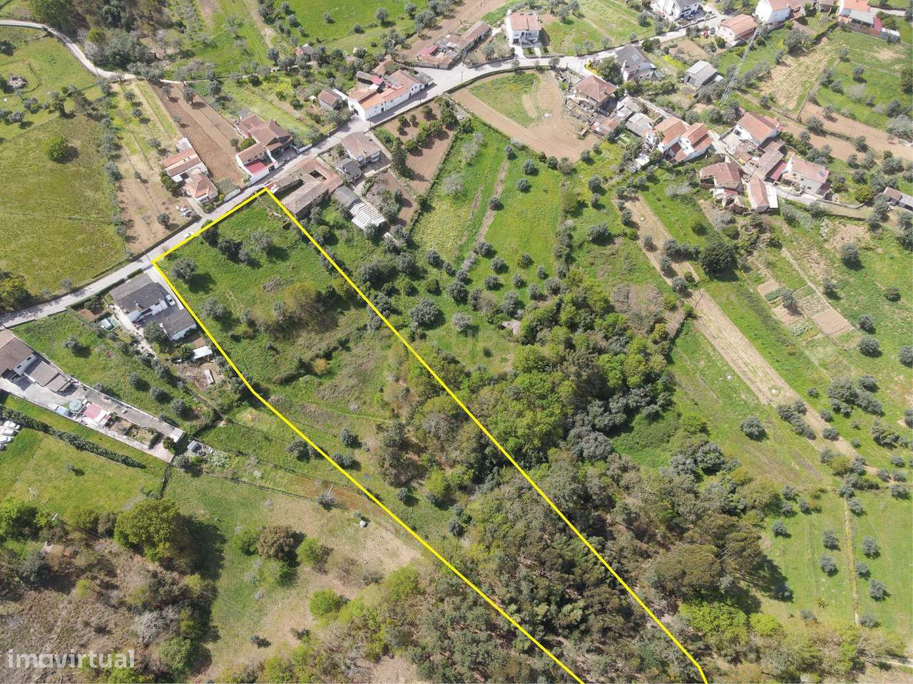 Terreno Urbano em Vila Nova de Poiares com Vista para a Montanha - Grande imagem: 4/15