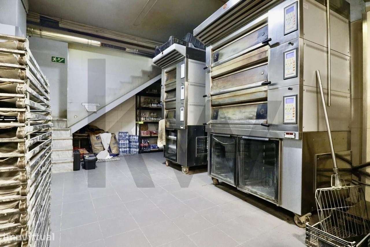 Trespasse de Padaria / Pastelaria no Centro de São João da Madeira-7