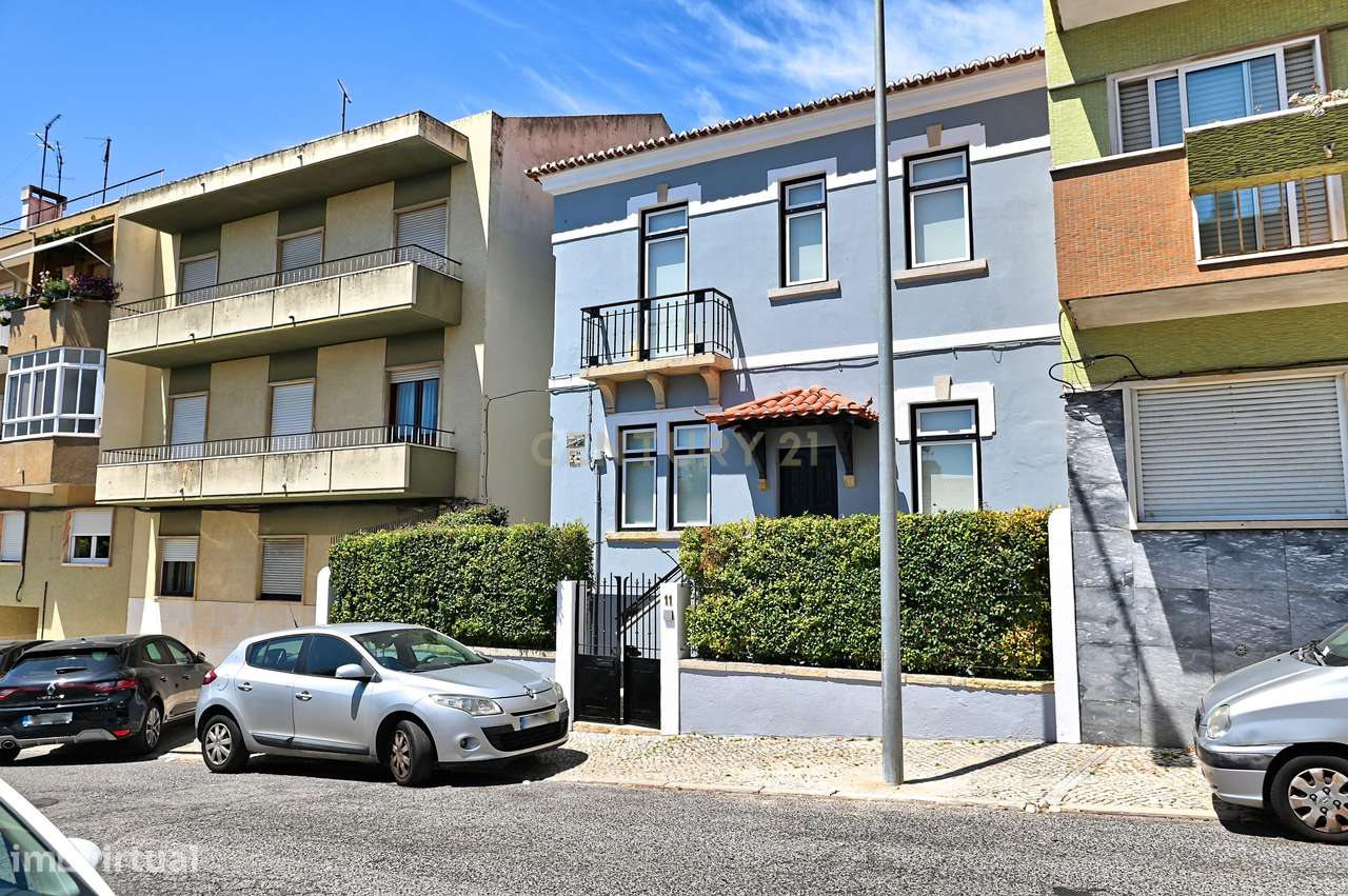 Moradia de Charme com vista para o Rio em Algés-35