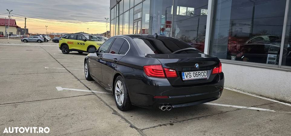 BMW Seria 5 520d - 5