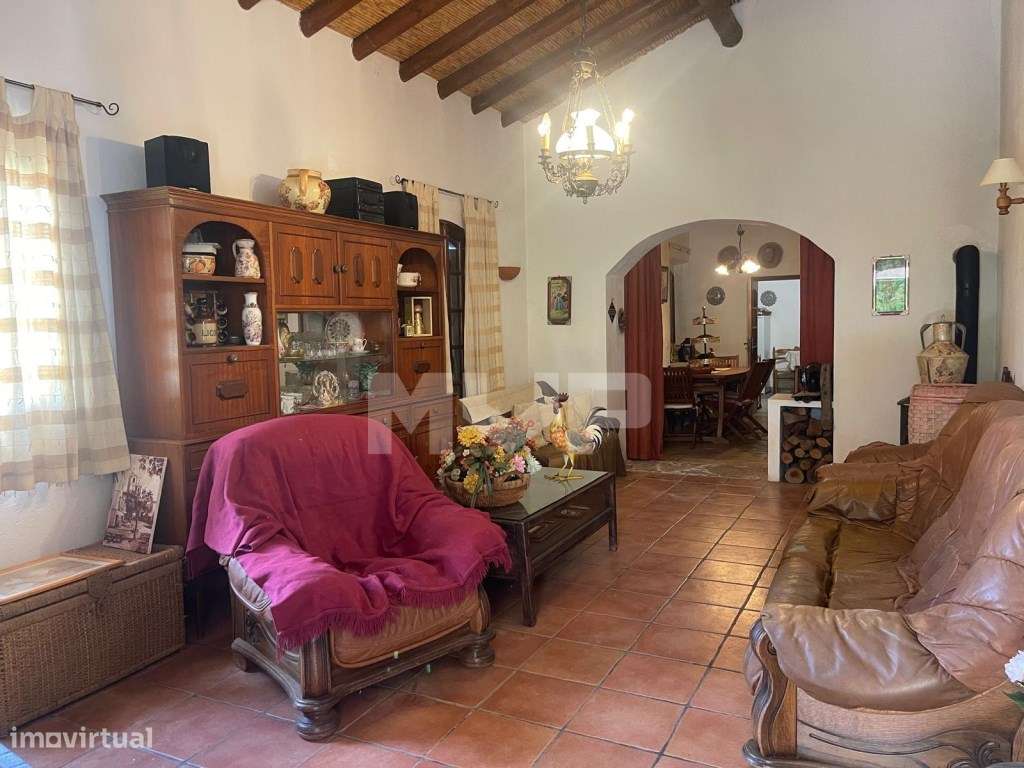 Quinta com 3 quartos e forno em Santa Bárbara de Nexe, Faro.-17