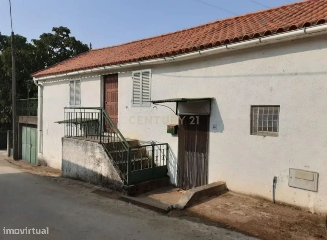 Moradia T2 para venda - Sobreiró de Baixo (Vinhais) - Grande imagem: 1/20