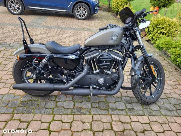 Harley-Davidson Sportster Iron 883 - 3