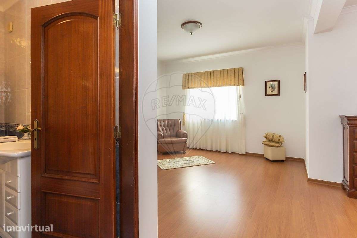 Moradia T4 para venda - Grande imagem: 4/50