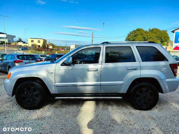 Jeep Grand Cherokee - 8