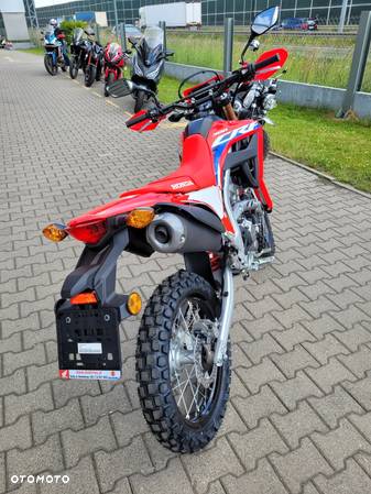 Honda CRF - 9