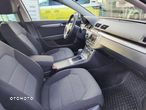 Volkswagen Passat 2.0 TDI Comfortline DSG - 12