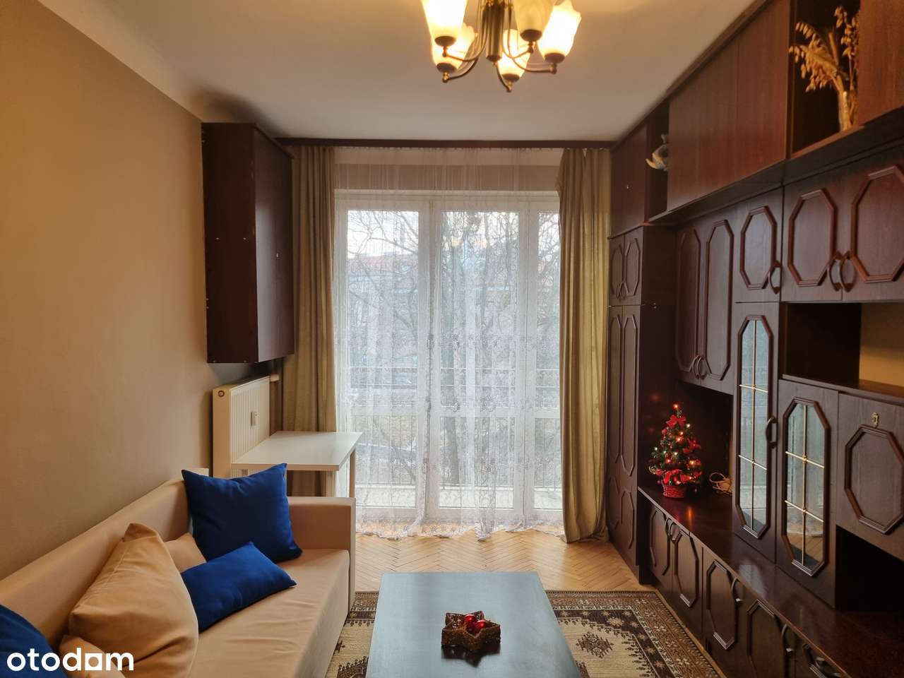 Idealne 2 pokoje przy metrze – gotowe do zamieszkania, Stawki-0