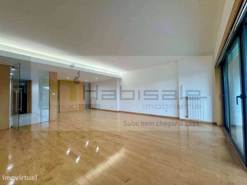 Apartamento T3 em Prestigiado Condomínio Privado em Cascais - Grande imagem: 4/33