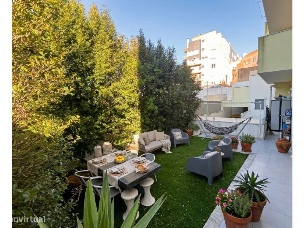 Apartamento T2 com jardim privativo e garagem em S. Vicente - Grande imagem: 3/25