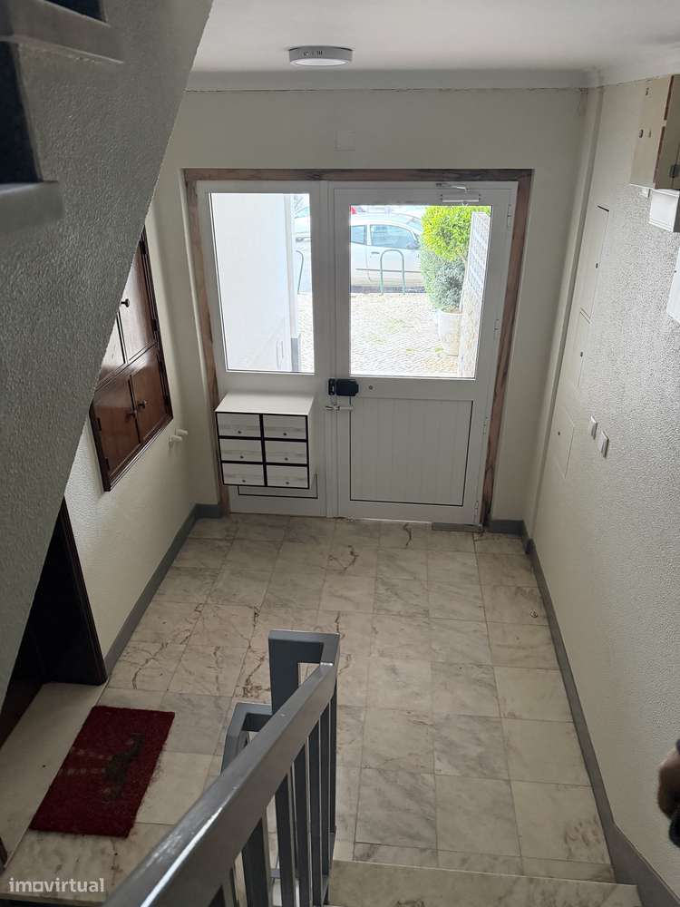 Apartamento T2 Amoreira - Grande imagem: 3/13