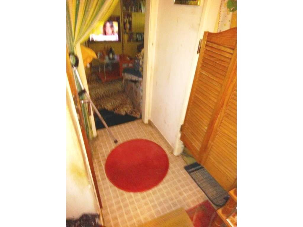 T3 para venda - Stº. António dos Cavaleiros - Grande imagem: 4/10