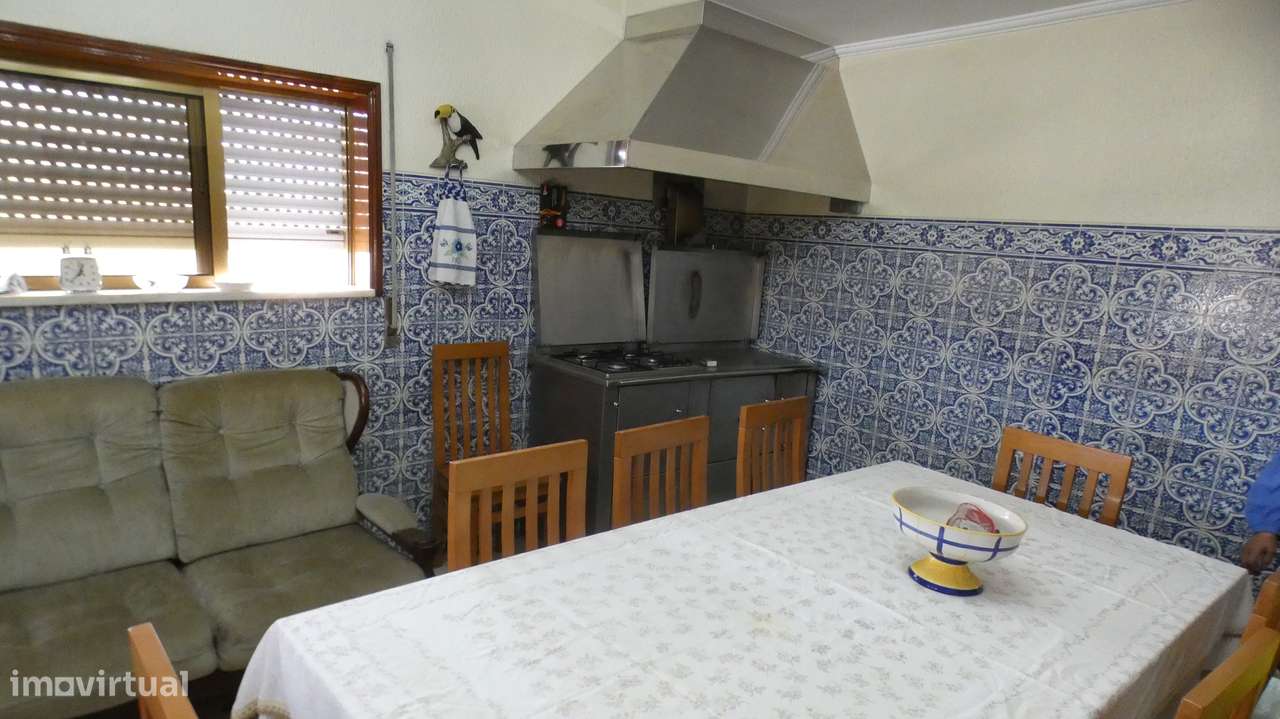 Moradia T5 S. Mamede Coronado-3