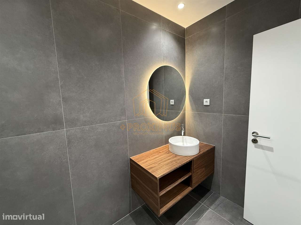 Apartamento T3 novo c/ garagem e terraço– Tavarede-30