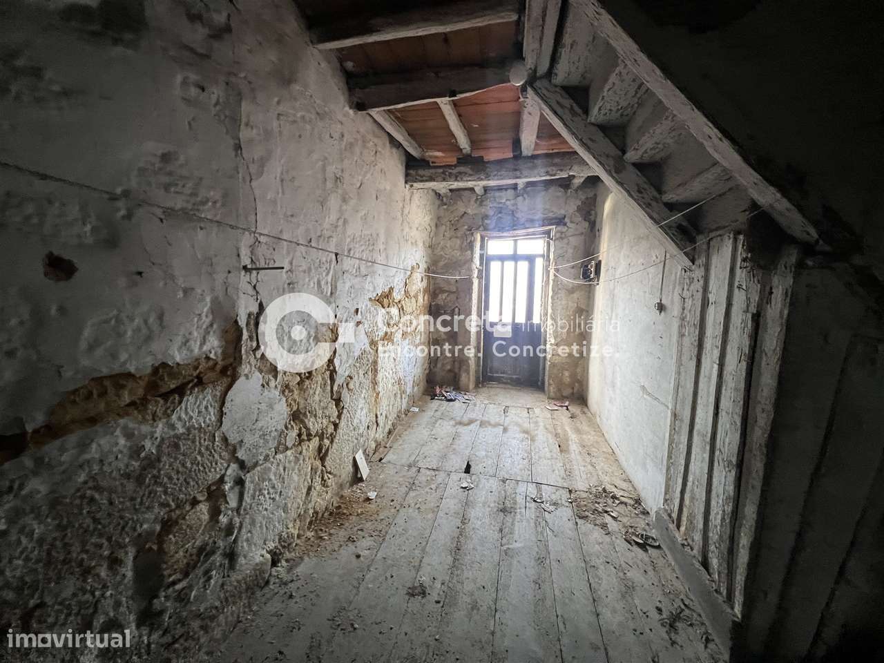 Prédio no centro histórico de Barcelinhos-9