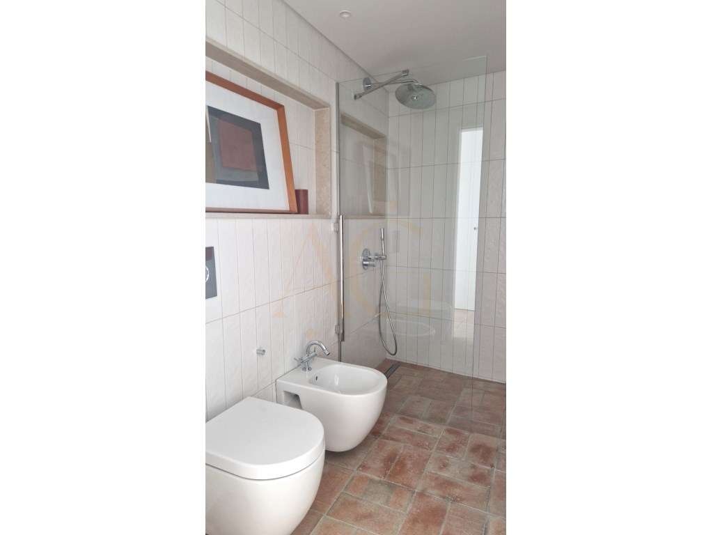 Moradia T3 de luxo no centro de Tavira com piscina e garagem privada-18