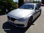 BMW Seria 3 320i Touring - 1