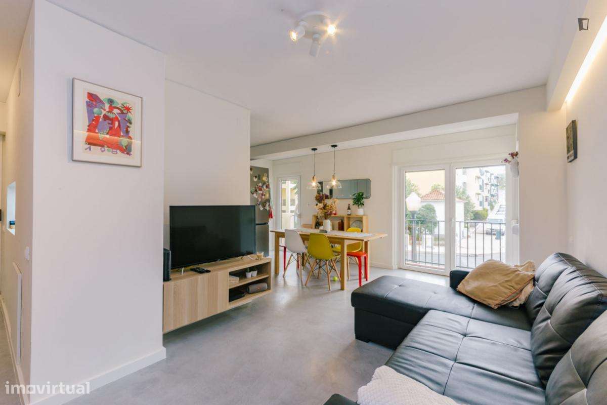 Apartamento com 2 quartos - localizado em Restelo Lisbon - Grande imagem: 3/10