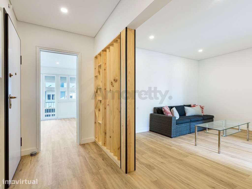 T4 Remodelado com Terraço em Pleno Coração de Arroios-16