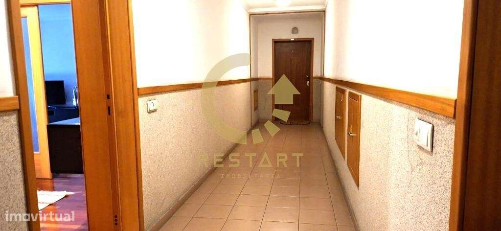 Apartamento T2, Garagem e Arrumos | Valongo-40