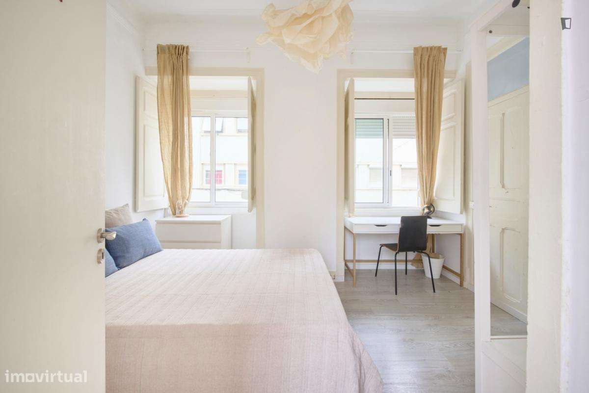 Quarto - localizado em Alameda Lisbon - Grande imagem: 3/10