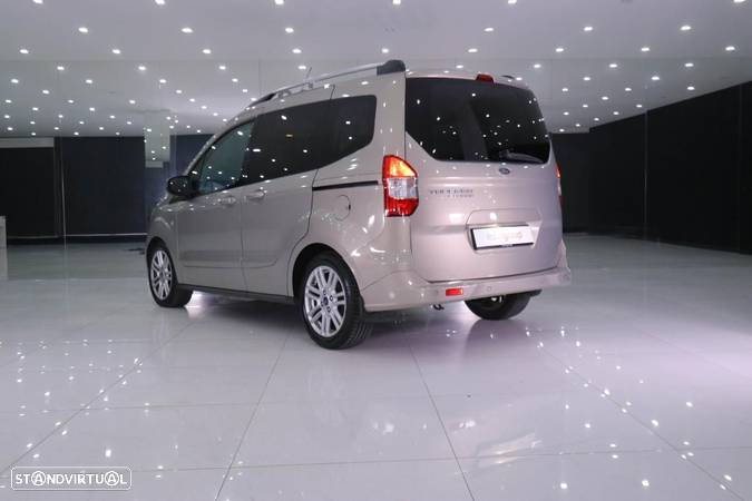 Ford Tourneo Courier 1.5 TDCi Titanium - 4