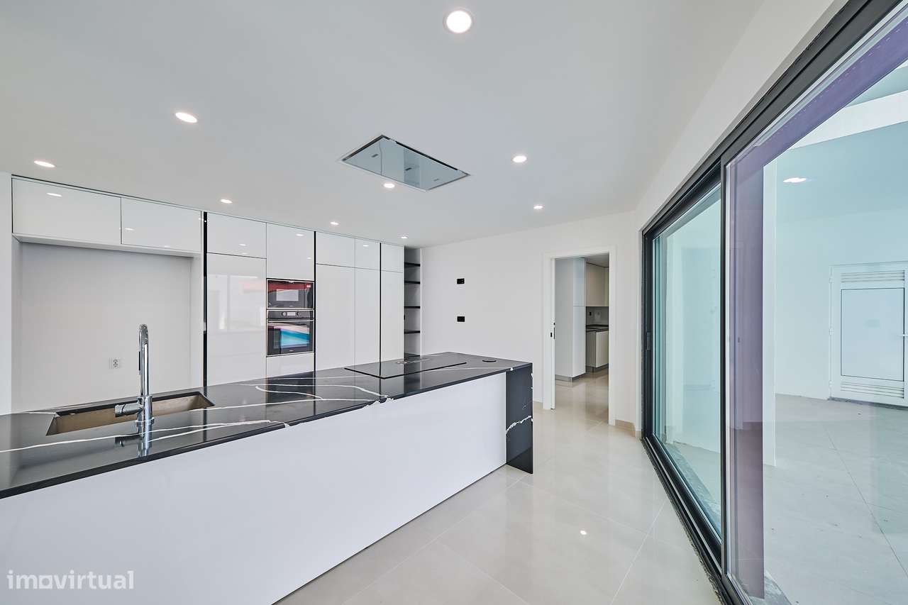 Moradia Isolada com piscina, Verdizela, Seixal-6