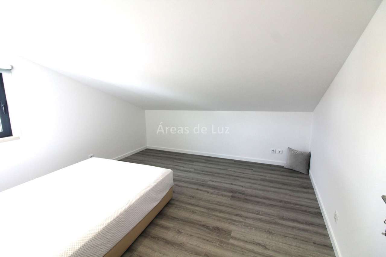 Moradia Unifamiliar T4 - Reguengo do Fétal-9