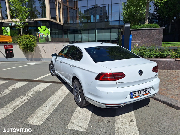 Volkswagen Passat 2.0 TSI DSG Highline - 22