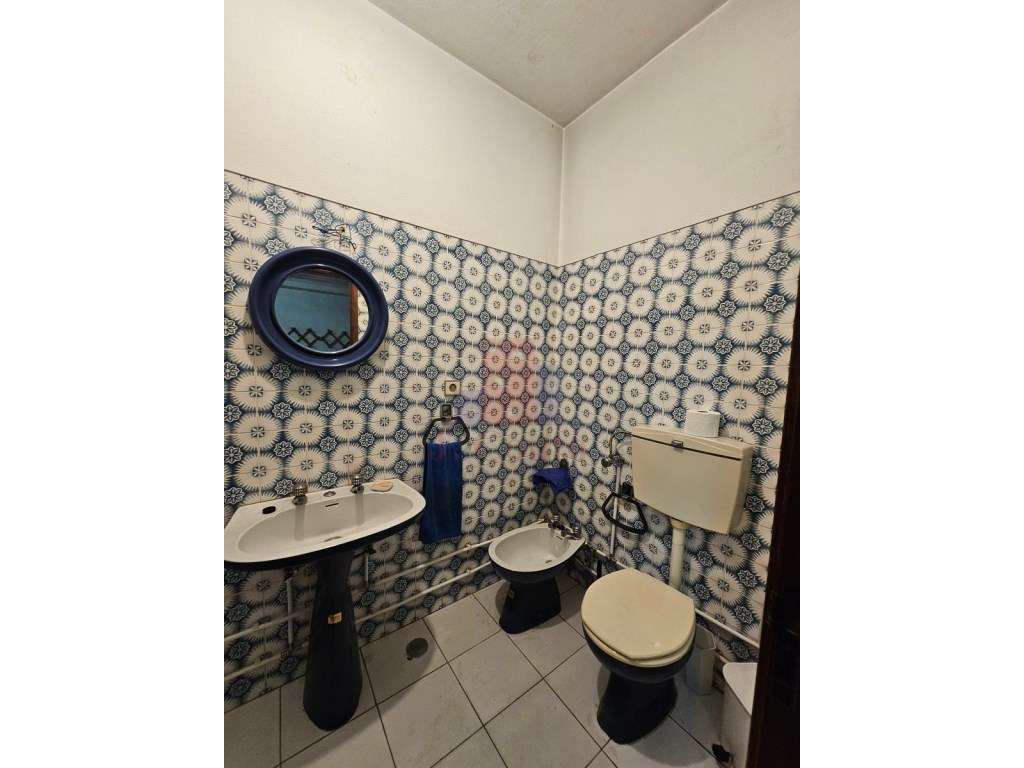 Moradia Geminada V5 - Espaço, Conforto e Qualidade de Vida em Calda...-40