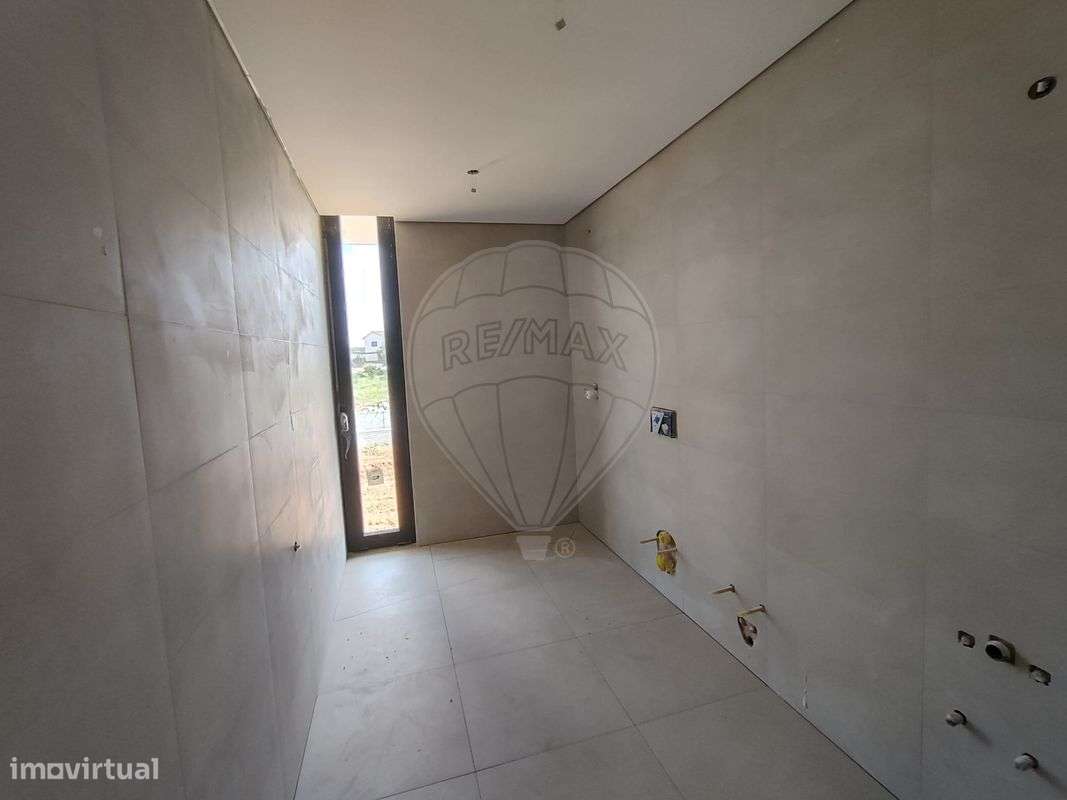 Moradia T4 para venda-13