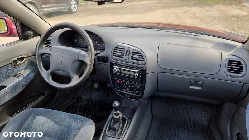 Daewoo Nubira 1.6 SX - 15