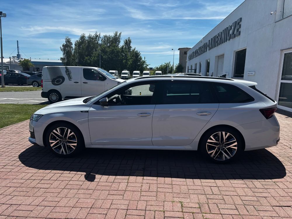 SKODA OCTAVIA Octavia Combi  Sportline 1,5 TSI 150 KM DSG