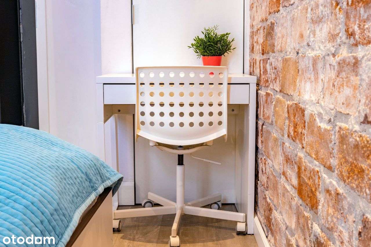 Trzypokojowe mieszkanie w zabytkowej kamienicy-5