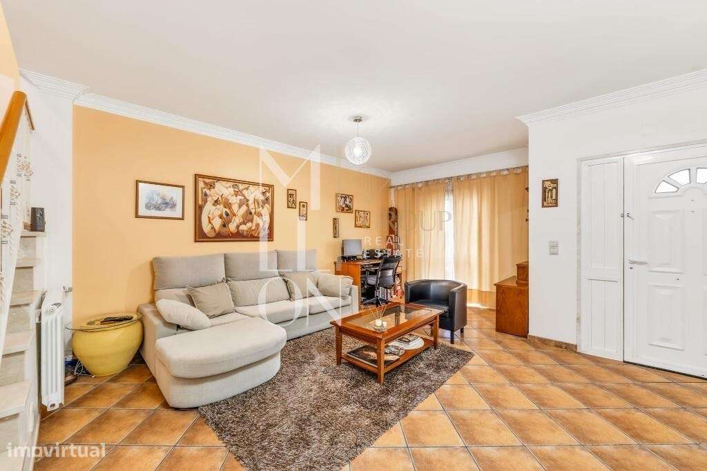 Moradia T2+2 Triplex – Caneças - Grande imagem: 2/18