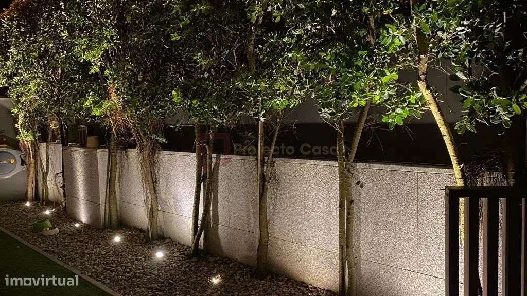 Moradia de Luxo com Piscina Aquecida Praia da Madalena-26