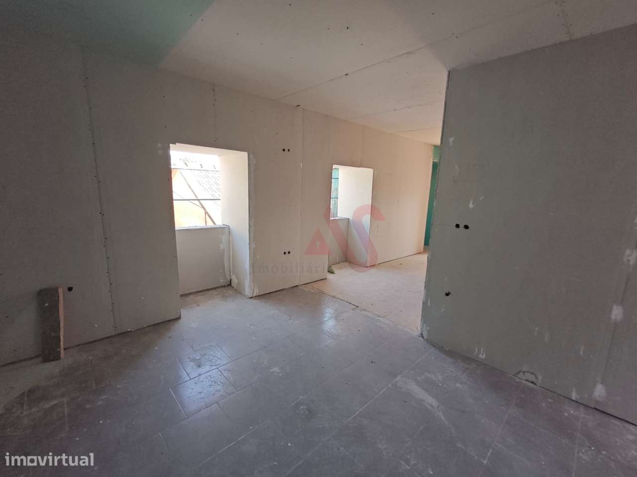 Moradia Bifamiliar T2 + T1 Totalmente Renovada – Tagilde, Vizela - Grande imagem: 5/16