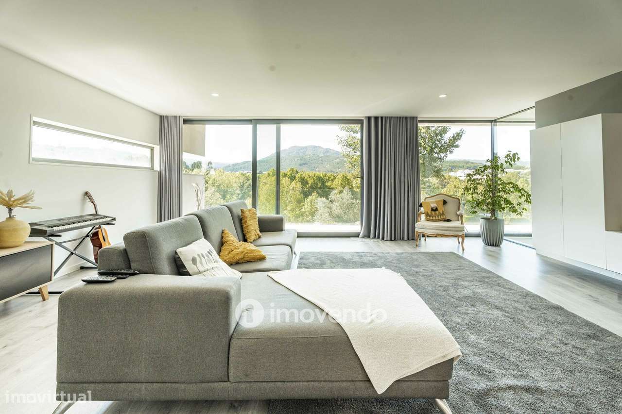 Moradia T3 única, mobilada e equipada, em Cabeceiras de Basto - Grande imagem: 4/60