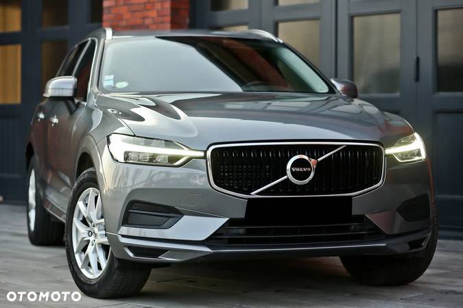 Volvo XC 60 D4 AWD Geartronic Momentum - 4